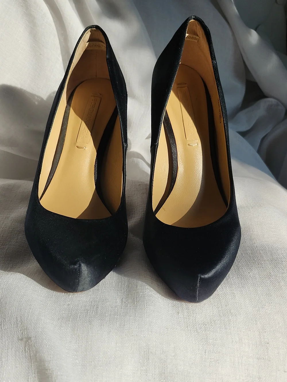BCBGMAXAZRIA Good Cond 